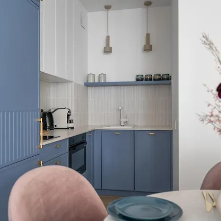 Monte27 - No.4 With Terrace By Oneapartments *