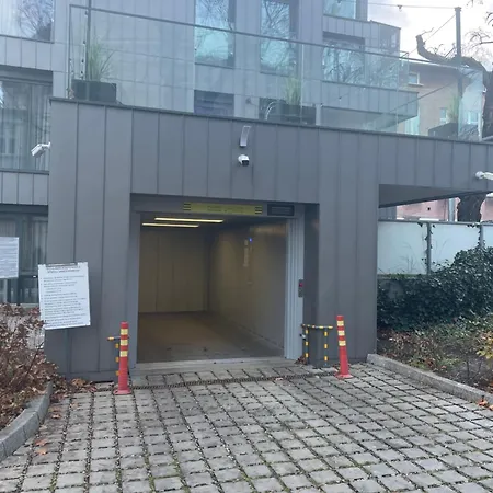 Monte27 - No.4 With Terrace By Oneapartments *